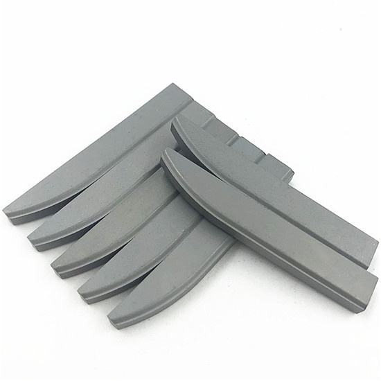 Cemented carbide brazed tips JCE540